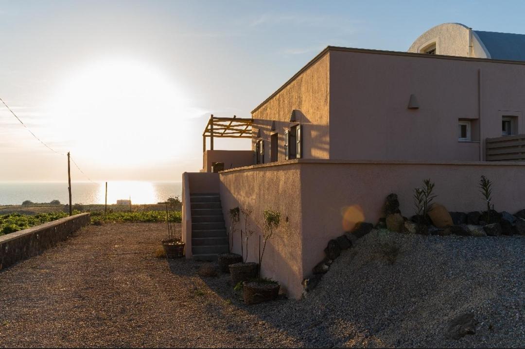 The Lighthouse Sunset View Suites Akrotiri  Exterior photo